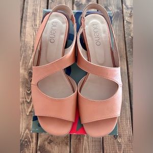 NWT in the box - Size 41 - Gina Sandals from Bueno